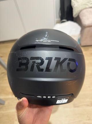 Casco de esquí Briko con gafas integradas