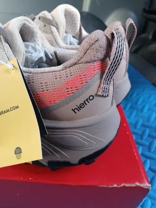 New Balance Fresh Foam X Hierro V9 Beige/Rosa