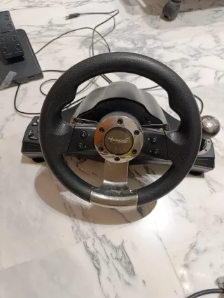 Volante y Pedales Subsonic Drive Pro PS4 con juego