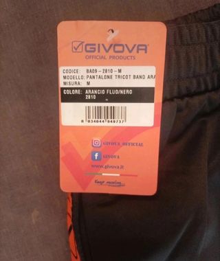 Pantalón deportivo Givova negro y naranja nuevo