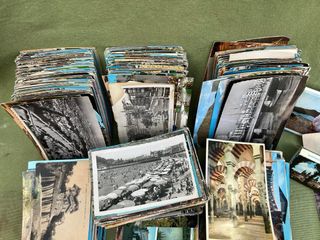 Lotto di 800 cartoline postali antiche con francobolli anni '60