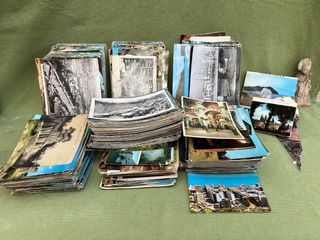 Lotto di 800 cartoline postali antiche con francobolli anni '60