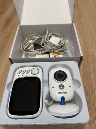 Vigilabebés Luvion Platinum 3