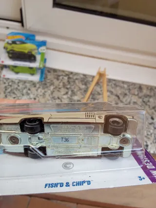 Hot Wheels Fish'd & Chip'd 32/250