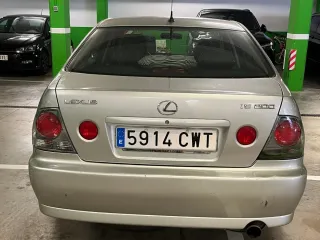 Lexus IS 2004