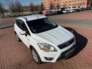 Ford Kuga 2.0 TDCI 140 CV 5 PUERTAS