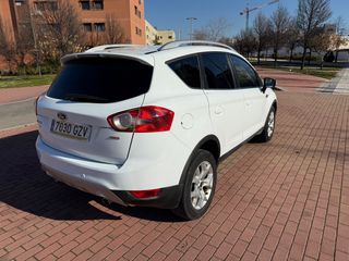 Ford Kuga 2.0 TDCI 140 CV 5 PUERTAS