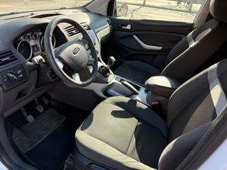 Ford Kuga 2.0 TDCI 140 CV 5 PUERTAS