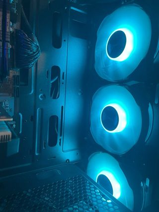 PC Gaming con teclado y ratón