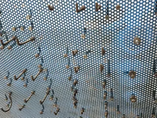 Panel colgador de utillajes y herramientas Seat124