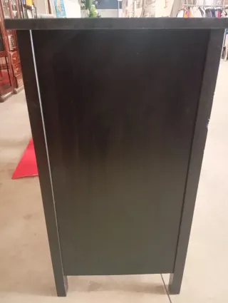 Cassettiera in legno nera