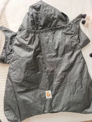 Funda impermeable Ergobaby