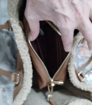 Borsa pelle ed ecopelliccia