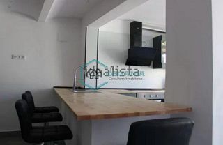 Casa adosada en venta en Lavadores en Vigo