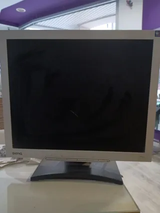 Pantalla BenQ blanca