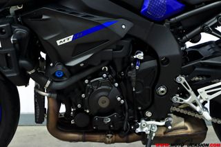 YAMAHA MT-10