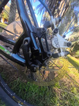 Bicicleta Rockrider 8XC 26 Carbono