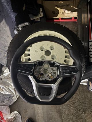 Volante Leon FR MK4 con Levas