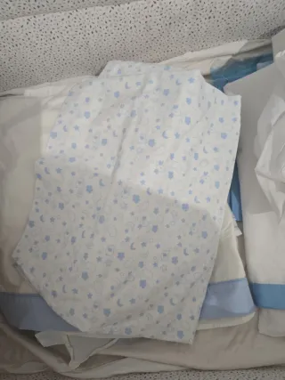 Lote Sábanas y Protector Cuna