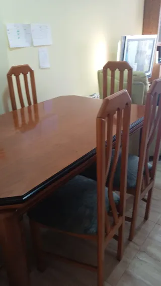 Mesa extensible madera + 6 sillas