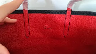 Bolso Tote Reversible Lacoste Negro y Rojo