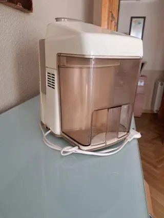 Licuadora Moulinex Beige y Marrón