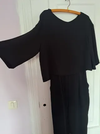 Mono negro elegante talla S-M Zara