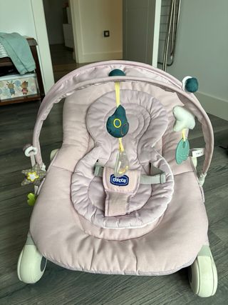 Hamaca bebé Chicco rosa reclinable y plegable