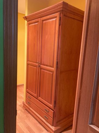 Armario madera pino 2 puertas y 2 cajones
