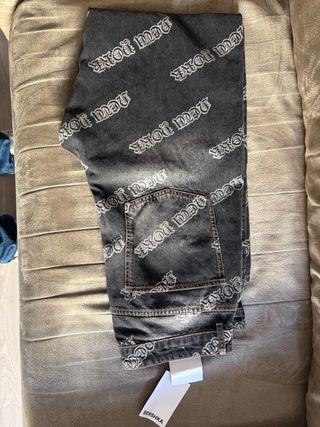 Pantalones vaqueros Bershka oversize negros