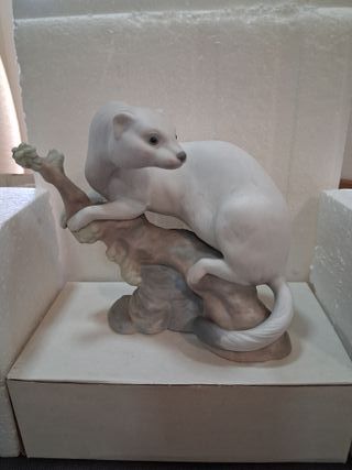 NAO de Lladró Armiño Porcelana Blanca