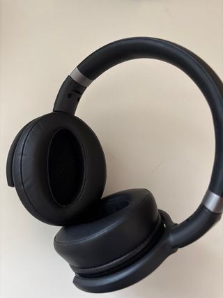 Auriculares Sennheiser Negros