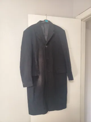 Abrigo largo negro hombre