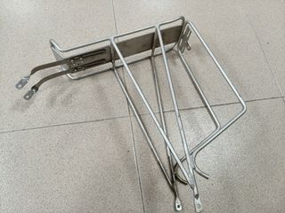 Portaequipaje ligero aluminio bicicleta