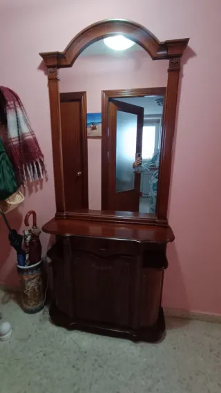 Mueble recibidor madera espejo cajones
