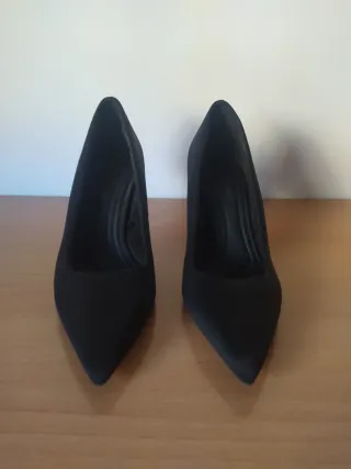 Zapatos de tacón negros talla 39