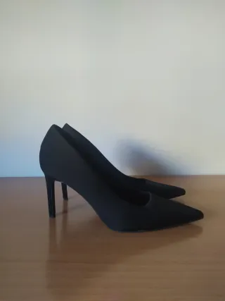 Zapatos de tacón negros talla 39