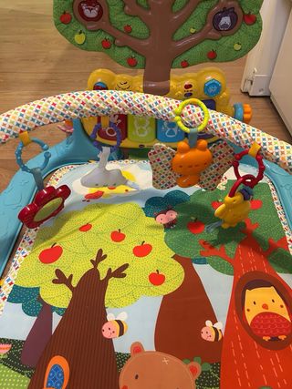 Gimnasio VTech para bebé con sonido y luces