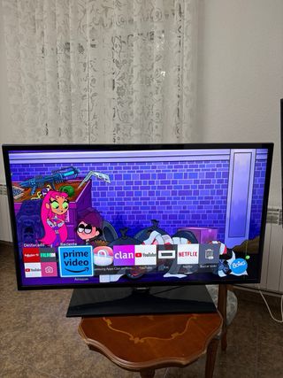 Smart TV Samsung 40 pulgadas led Full HD con raya