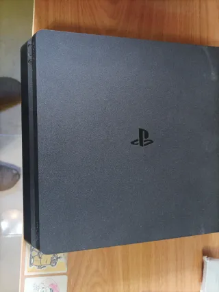 PS4 1TB Jet Black
