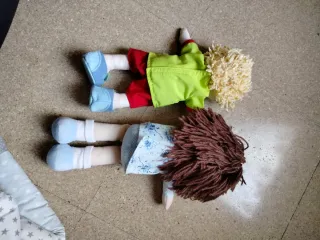 Muñeco y muñeca de trapo