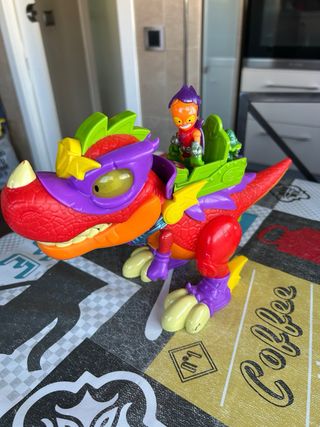 Superthings Rival of Kaboom dinosarios
