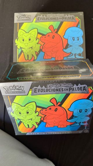 ETB Pokémon Evoluciones en Paldea