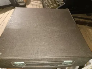 Macchina da scrivere Antares 8P2