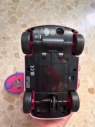Coche Minnie Mouse teledirigido