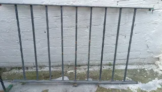 Reja de ventana de hierro forjado