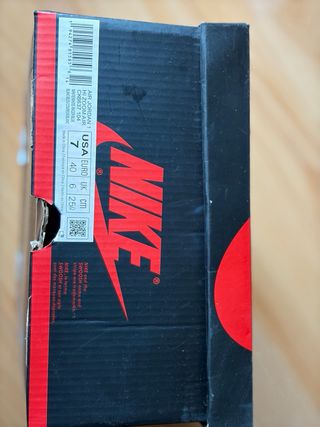 Air Jordan 1 Retro High OG zoom