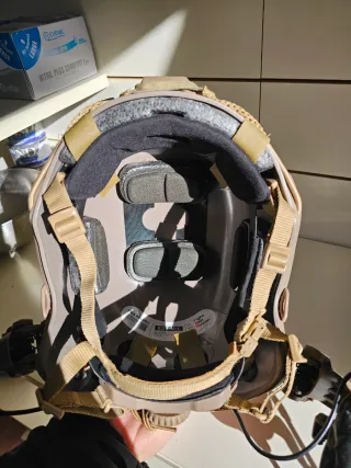 Cuffie Earmor M32 + Elmetto Emerson Fast