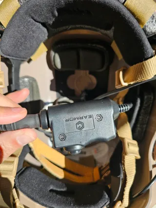 Cuffie Earmor M32 + Elmetto Emerson Fast