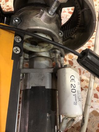 Motor puerta garaje/local se cambió por cierre